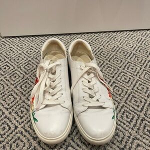 Kenneth Cole Reaction White Floral Sneakers